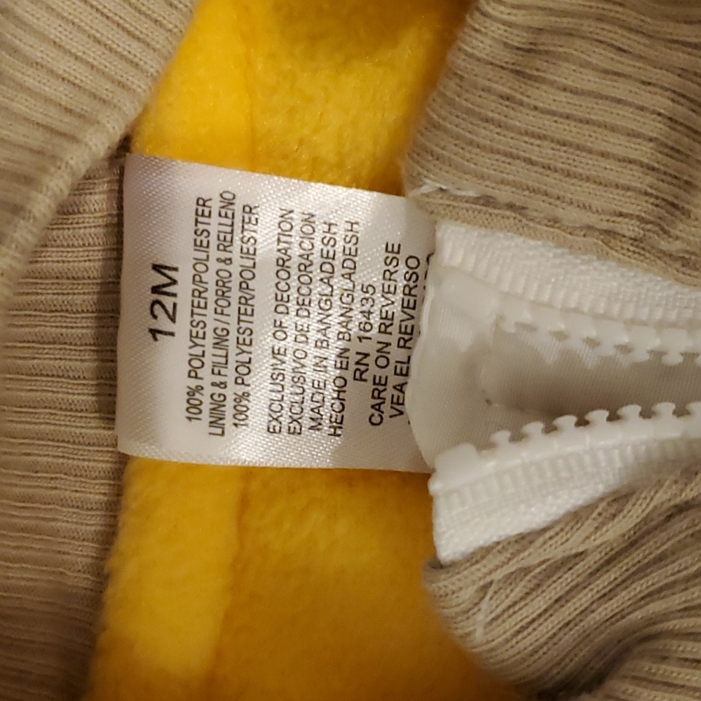 Vest - Picture 3 of 4